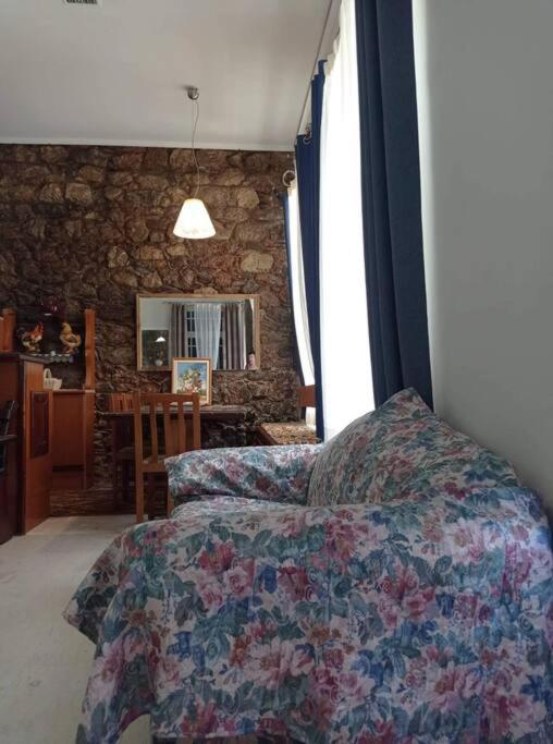 The -300 -A Centrally Located Heritage Home スパルティ エクステリア 写真